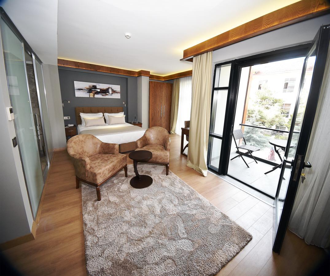 The Elegant Hotel Istanbul Exterior photo