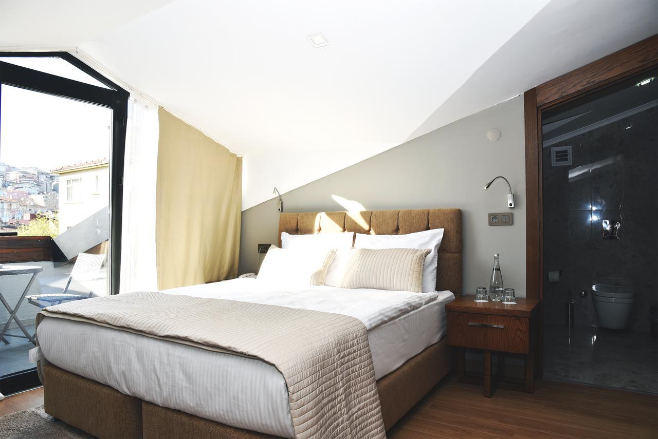 The Elegant Hotel Istanbul Exterior photo