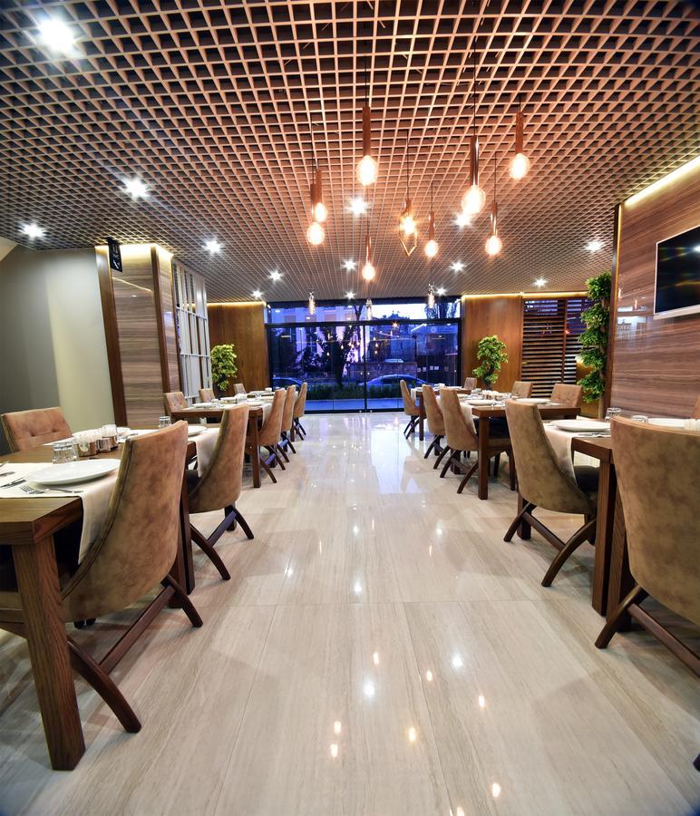 The Elegant Hotel Istanbul Exterior photo