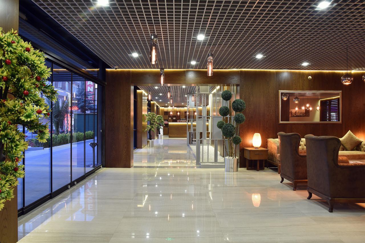 The Elegant Hotel Istanbul Exterior photo